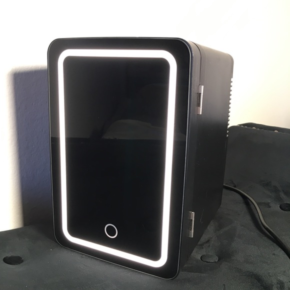 Kitchen Personal Chiller Led Lighted Mini Fridge With Glass Door